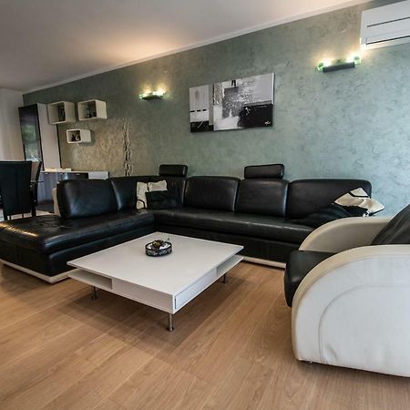 Cave Romane Apartment With Private Pool And Sea View Vinkuran Bagian luar foto