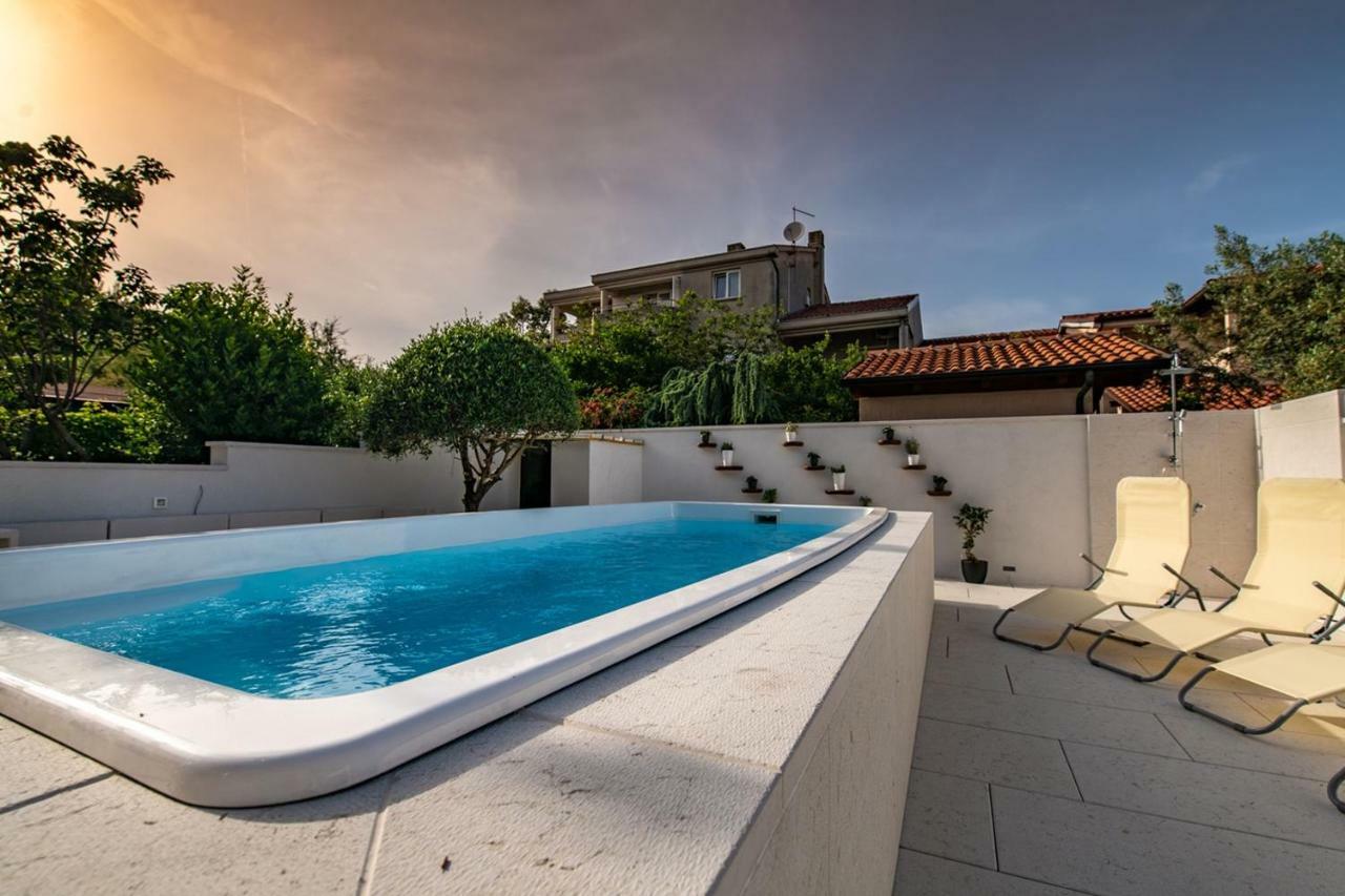 Cave Romane Apartment With Private Pool And Sea View Vinkuran Bagian luar foto
