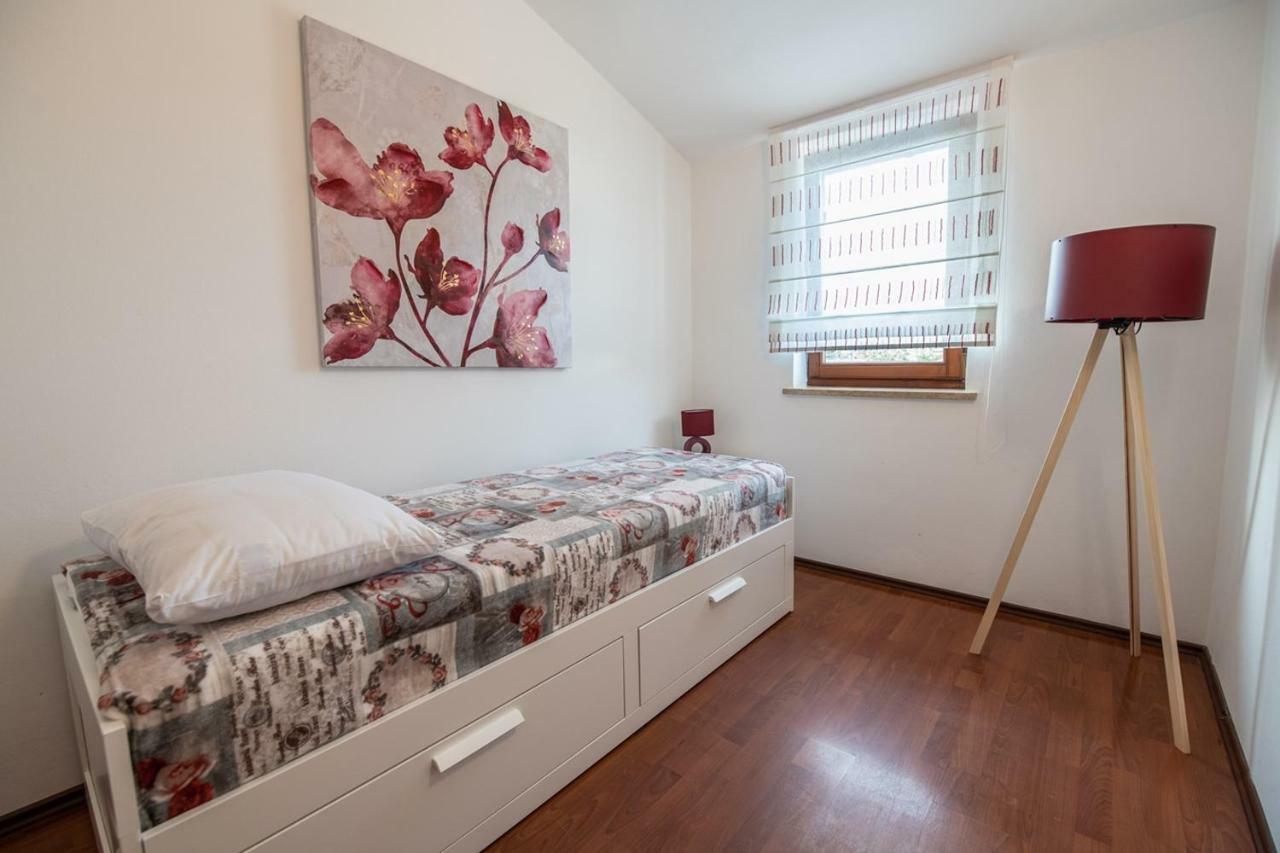 Cave Romane Apartment With Private Pool And Sea View Vinkuran Bagian luar foto